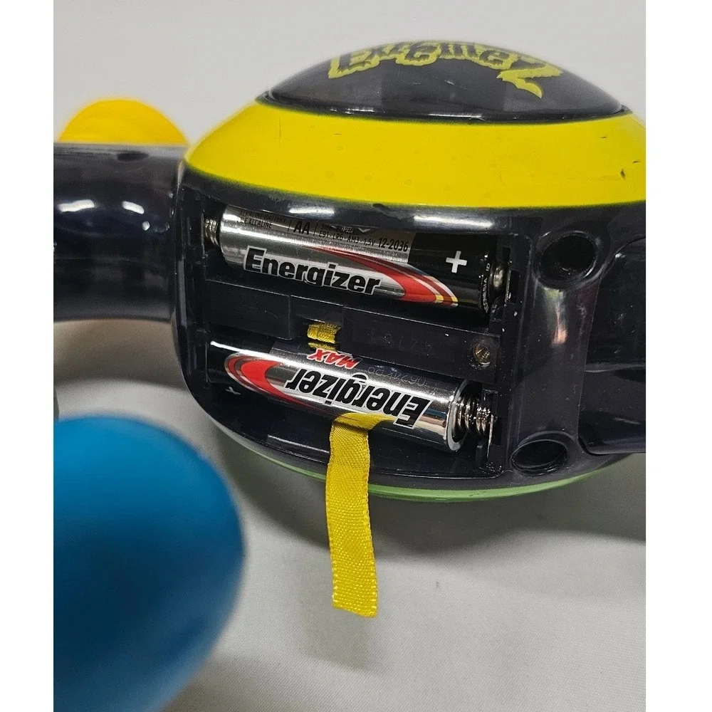 Milton Bradley Bop It Extreme 2 Electronic Handheld Game 2002 Translucent Black
